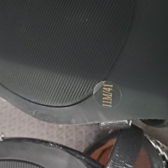 Julianne Hough wedge size 11 - Picture 5 of 7